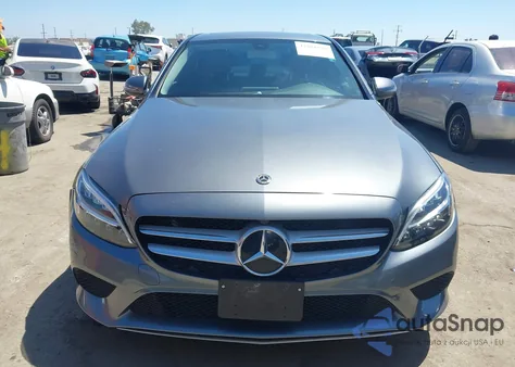 2019 Mercedes-Benz C 300 из США, поврежденный, VIN 55SWF8DB3KU302100